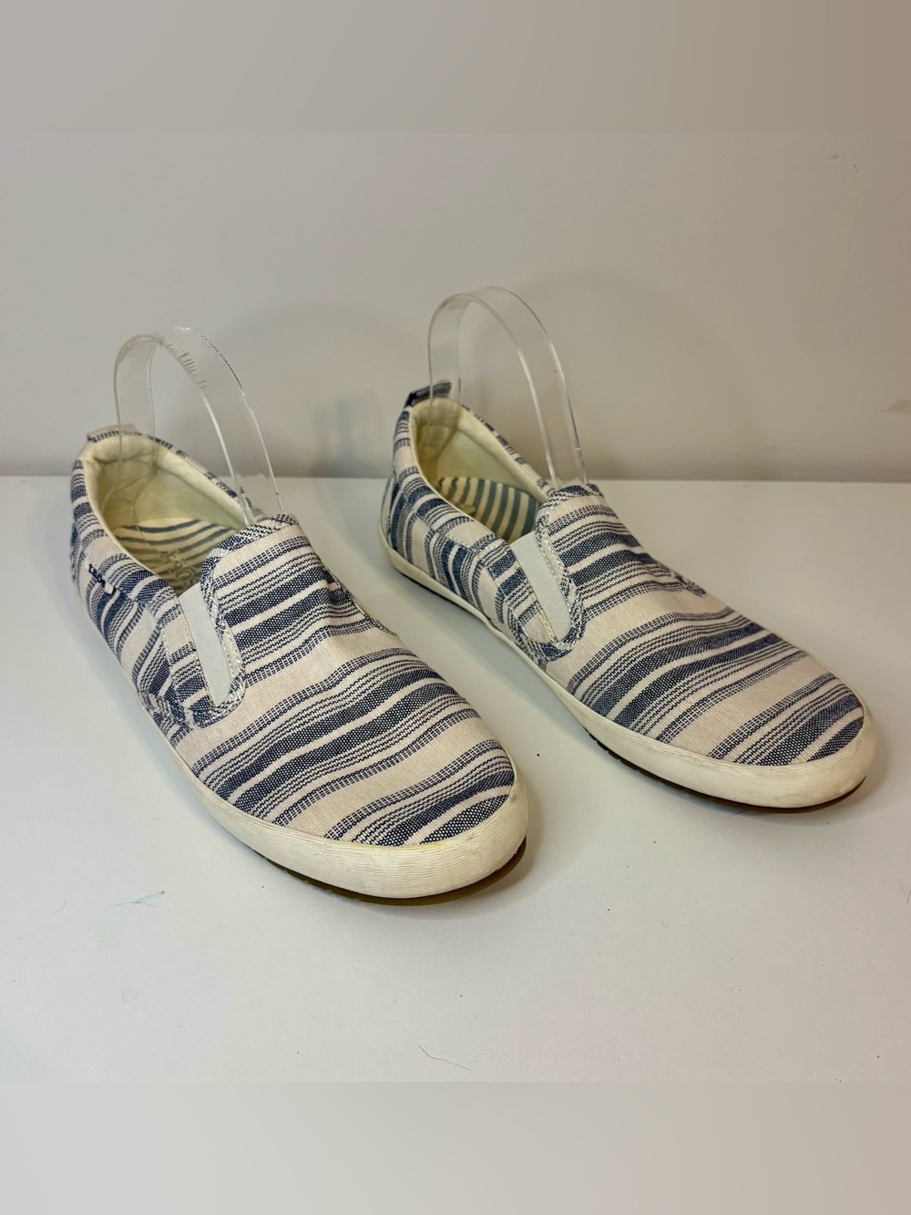 Taos Classic Striped Slip-On Loafers-style Dandy in Navy and White